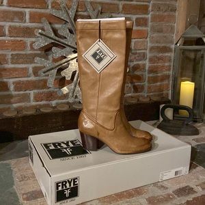 Frye Rory Scrunch boot